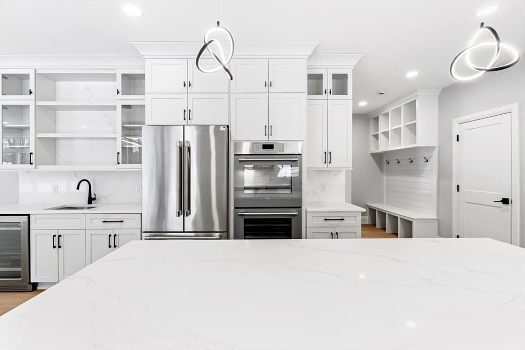 Single Family Residence at 14 Earle Stewart Ln, Wrentham MA 02093, Wrentham, photo 6 of 37