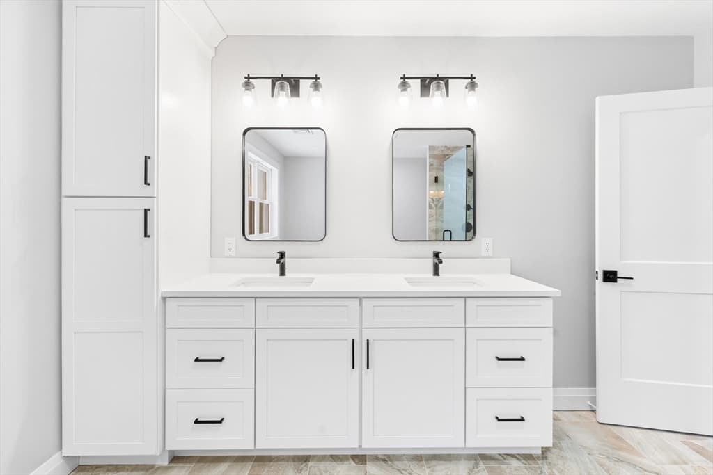 Single Family Residence at 14 Earle Stewart Ln, Wrentham MA 02093, Wrentham, photo 19 of 37