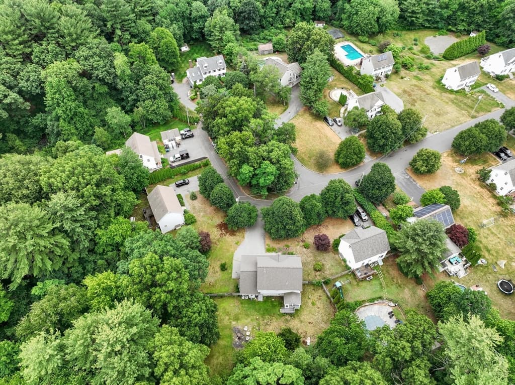 Single Family Residence at 14 Millers Farm Road, Billerica MA 01821, photo 32 of 36