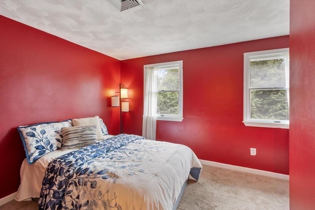 Single Family Residence at 14 Millers Farm Road, Billerica MA 01821, photo 25 of 36