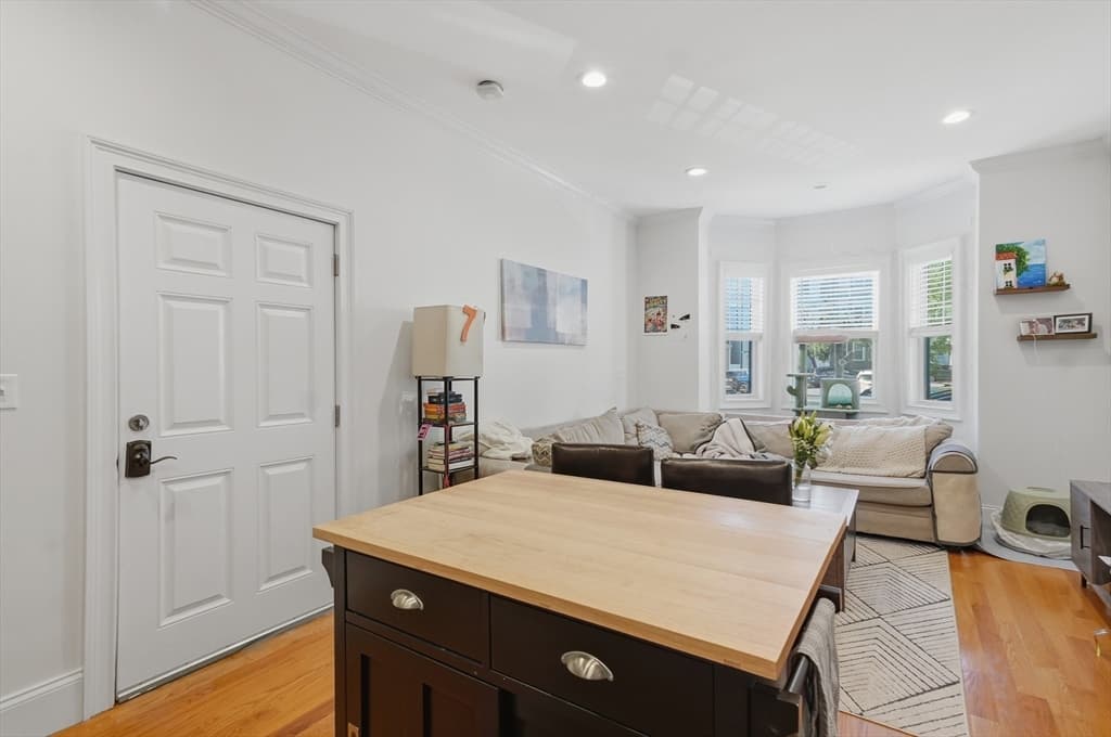 Condominium at 502 Sumner Street # 1, Boston MA 02128, photo 5 of 25