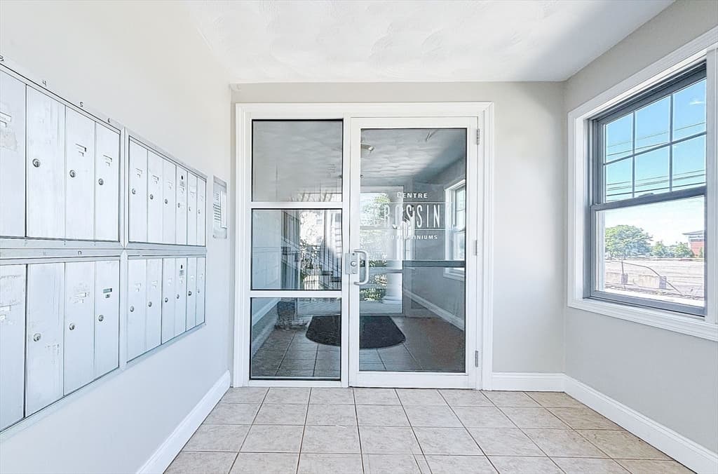 65 Centre St # 12, Lynn MA 01905 photo 2