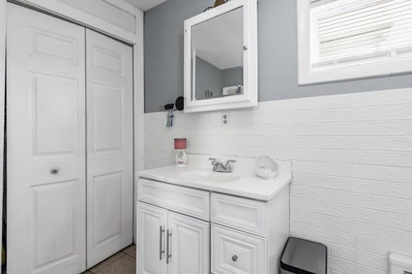 Single Family Residence at 209 Fayette St, Lynn MA 01902, photo 30 of 32