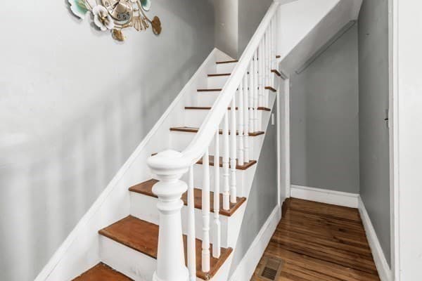 Single Family Residence at 209 Fayette St, Lynn MA 01902, photo 18 of 32