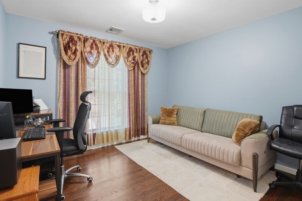 Single Family Residence at 112 Pineland Avenue, Worcester MA 01604, Worcester, photo 23 of 38