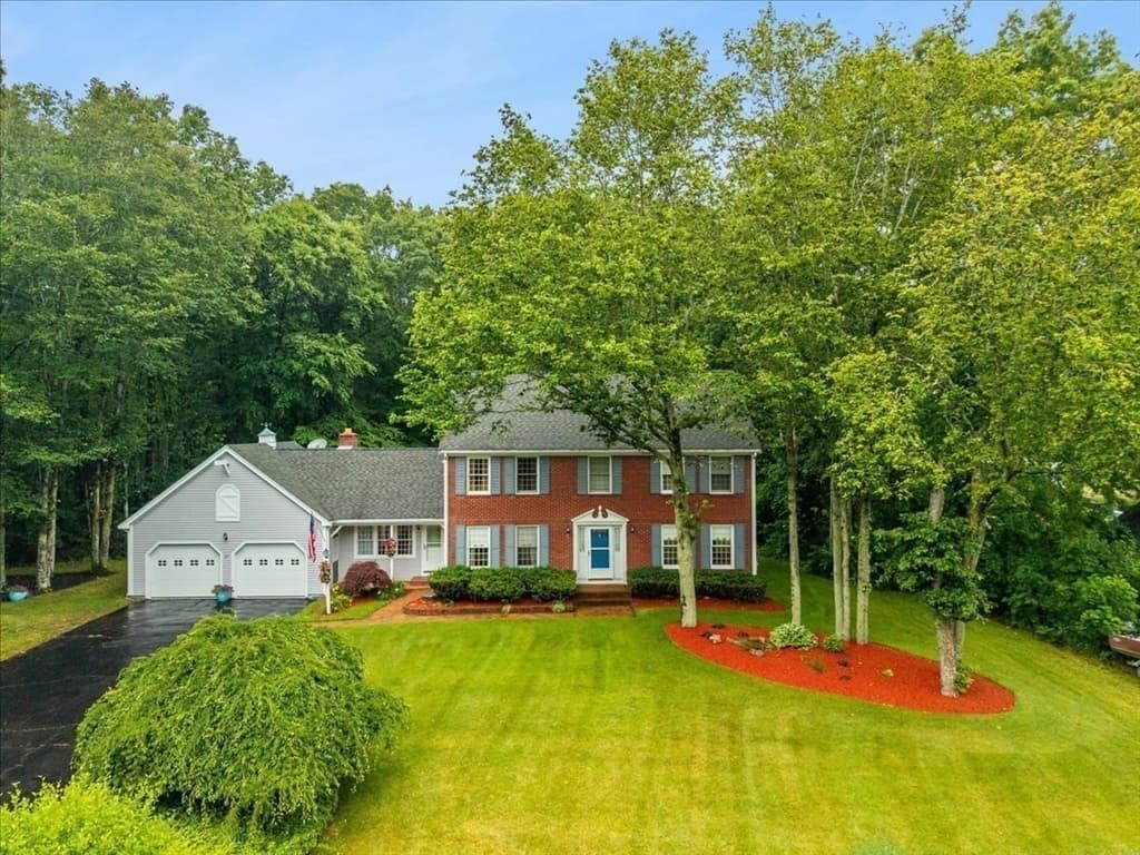 25 Arbor Way, Taunton MA 02780 photo 2