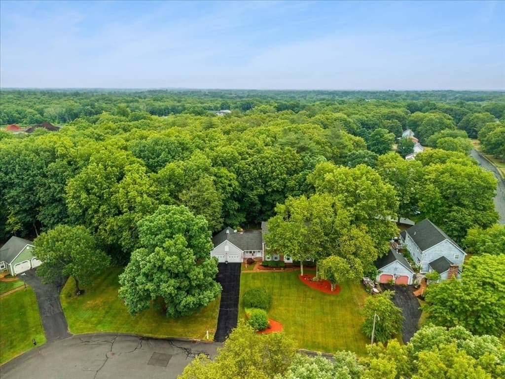 25 Arbor Way, Taunton MA 02780 photo 4