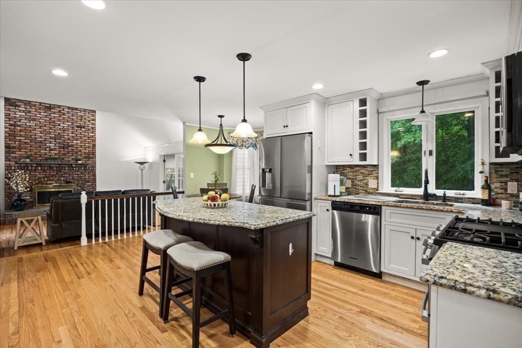 25 Arbor Way, Taunton MA 02780 photo 8