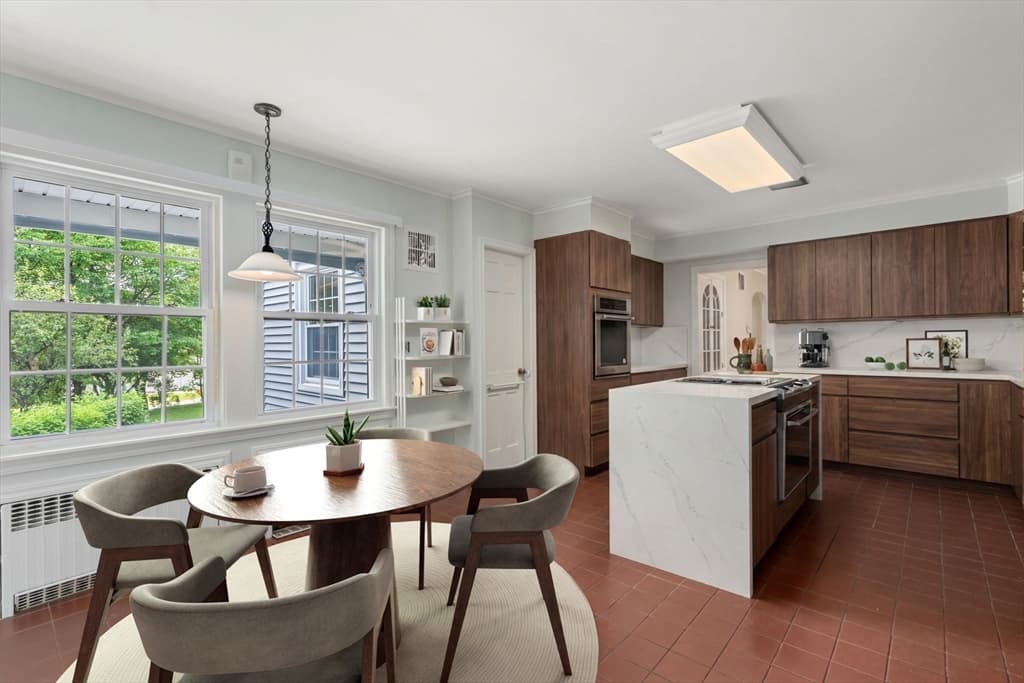 Single Family Residence at 6 Newton Place, Sturbridge MA 01566, Sturbridge, photo 11 of 34