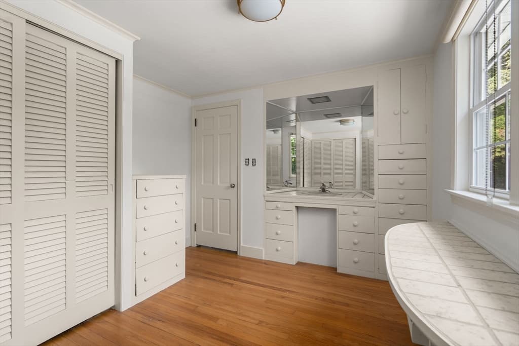 Single Family Residence at 6 Newton Place, Sturbridge MA 01566, Sturbridge, photo 19 of 34