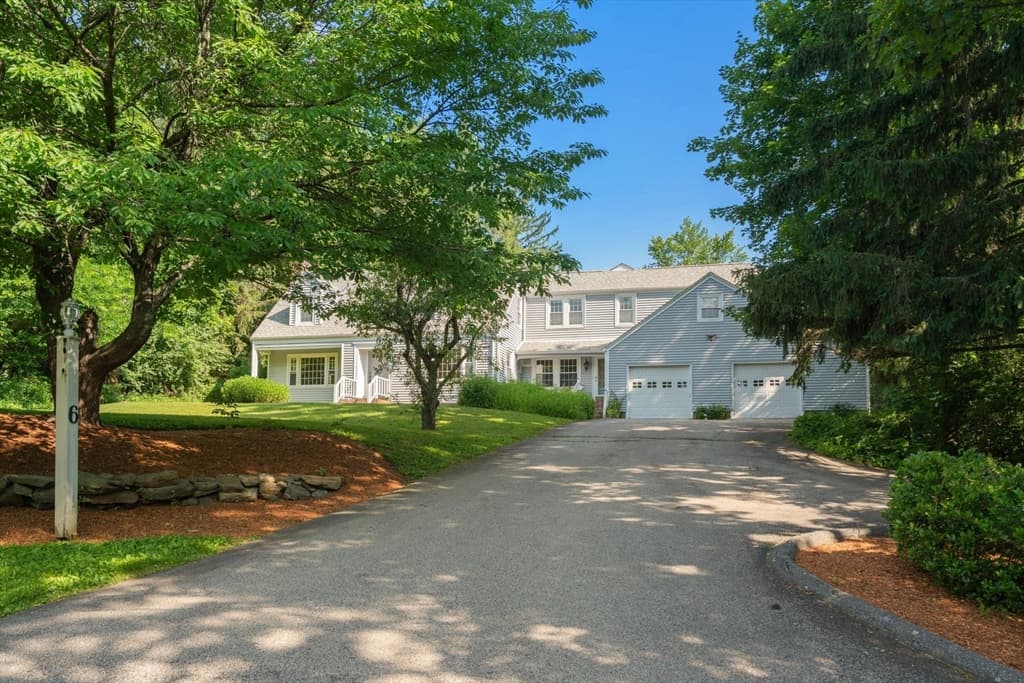 Single Family Residence at 6 Newton Place, Sturbridge MA 01566, Sturbridge, photo 4 of 34