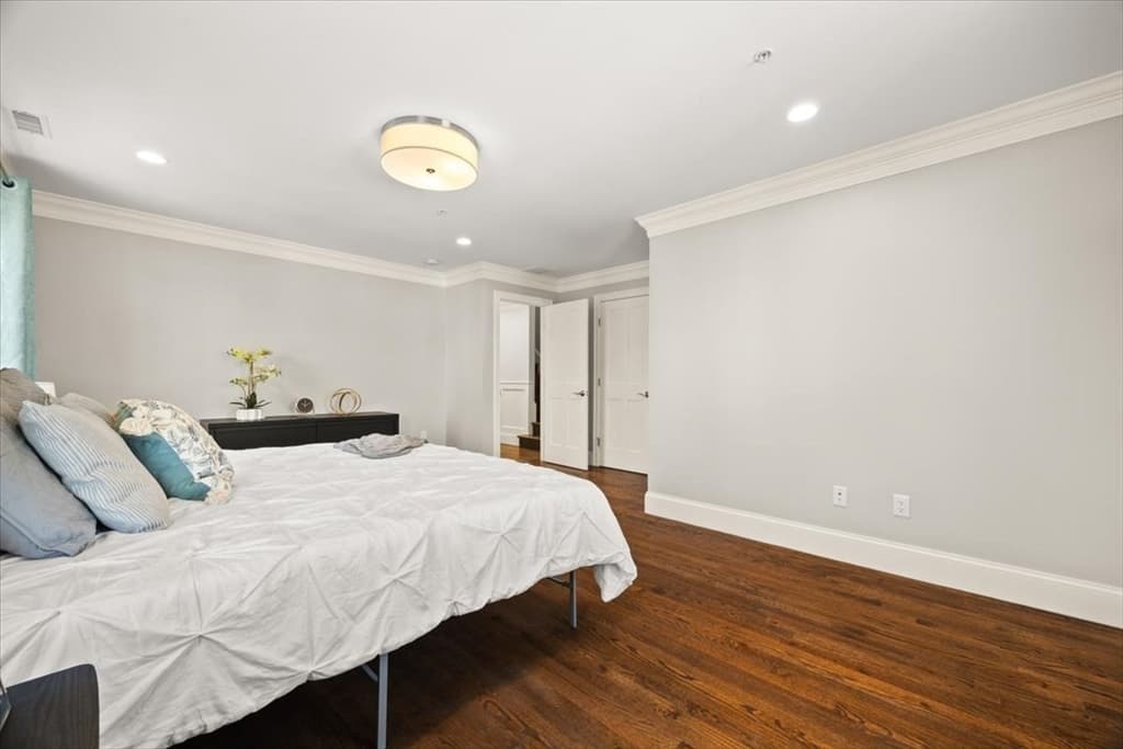 16-26 Dalby St # 3, Newton MA 02458 photo 24