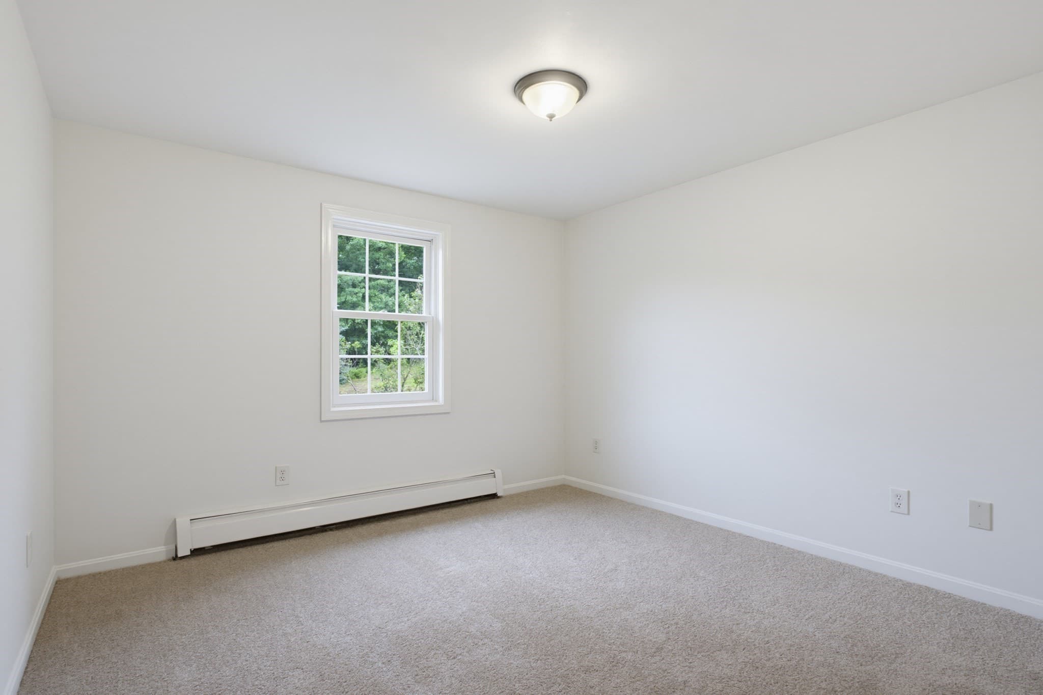 Single Family Residence at 290 Bemis Rd, Warren MA 01585, Warren, photo 21 of 33