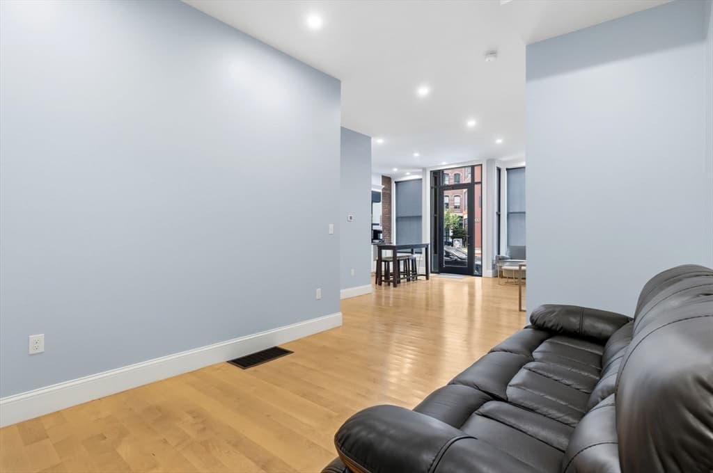 Commercial Sale at 129 N Washington St # 1, Boston MA 02114, Boston, photo 9 of 19