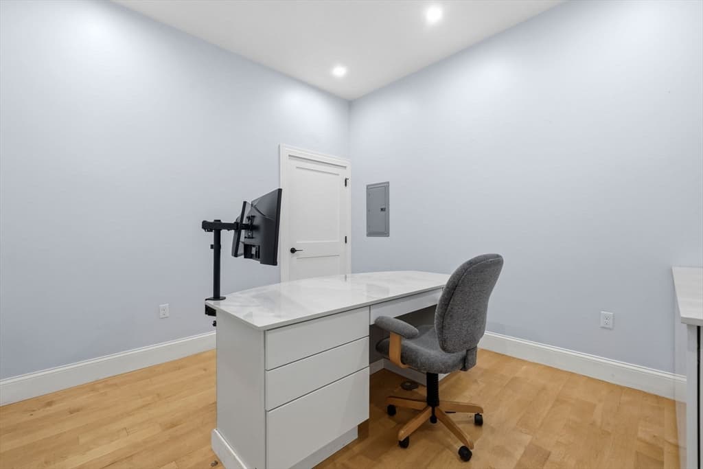 Commercial Sale at 129 N Washington St # 1, Boston MA 02114, Boston, photo 10 of 19