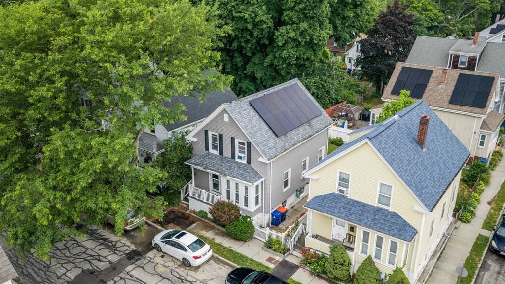551 Union St, New Bedford MA 02740 photo 2