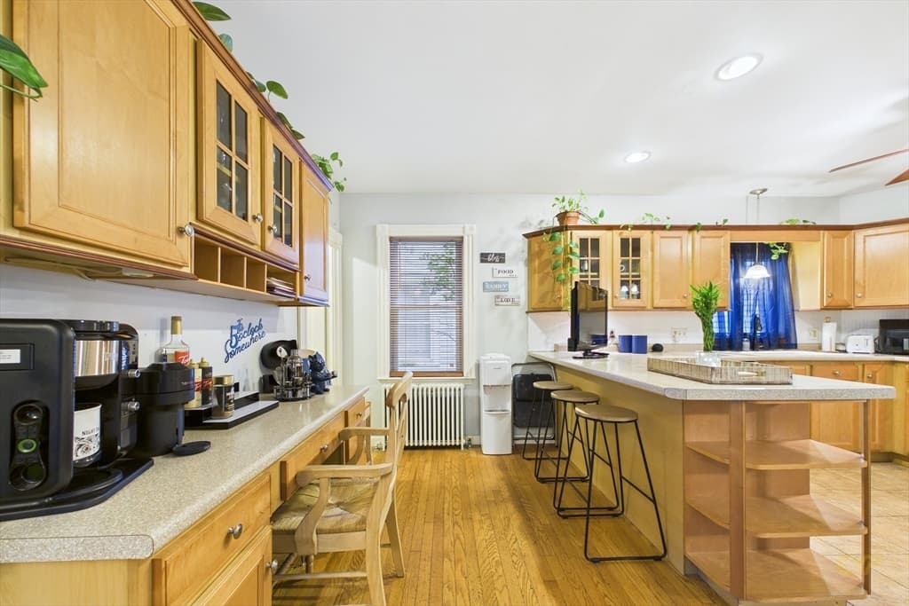 551 Union St, New Bedford MA 02740 photo 13