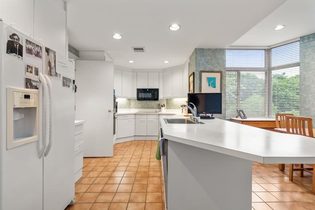 99 Florence # 4B, Newton MA 02467 photo 12