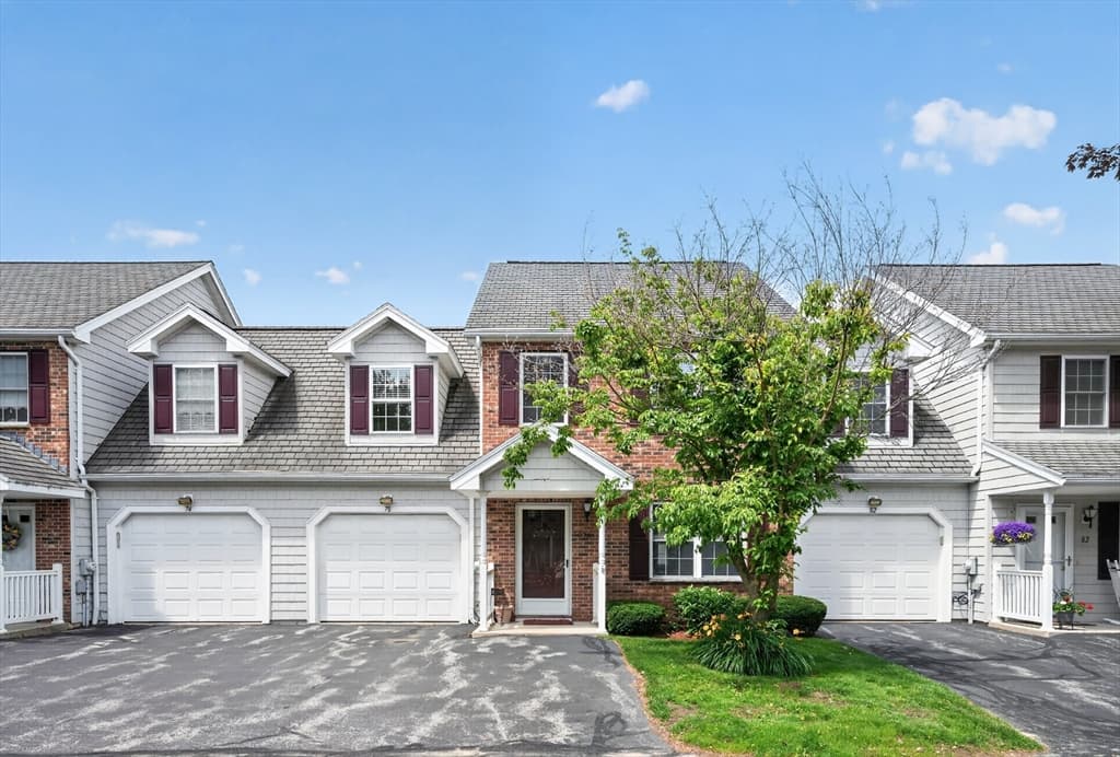 Condominium at 78 Fairway Drive # 102, Tewksbury MA 01876, photo 2 of 35