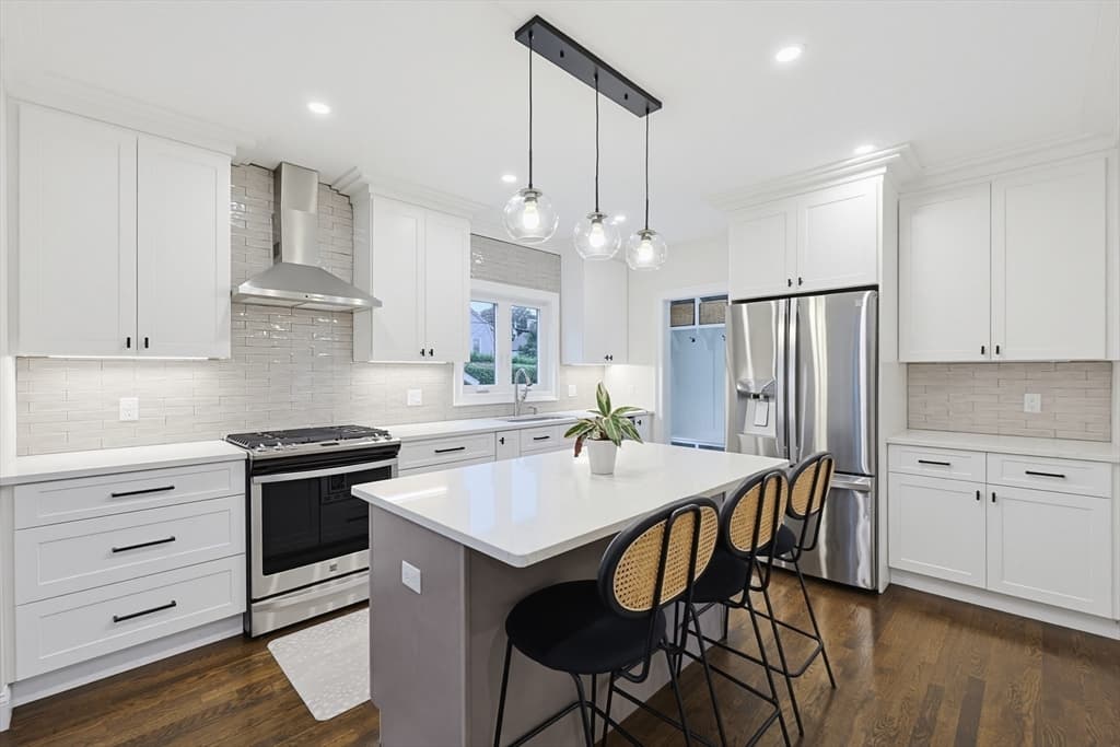 1343 Quincy Shore Dr, Quincy MA 02169 photo 5