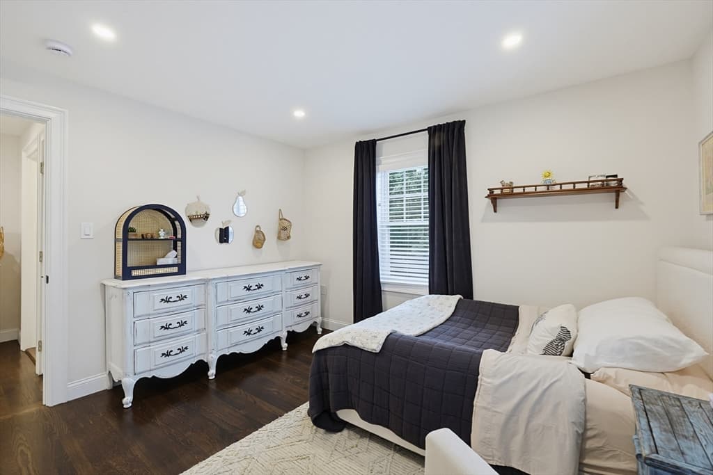 1343 Quincy Shore Dr, Quincy MA 02169 photo 21