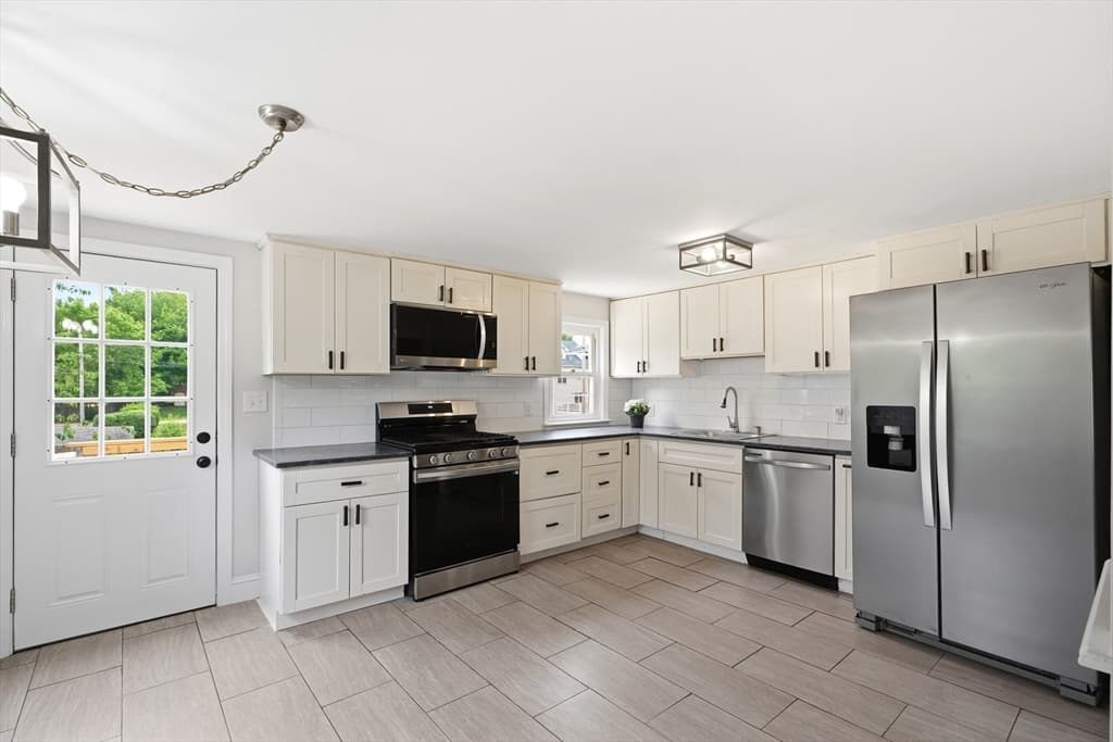 25 Julia Road, Weymouth MA 02191 photo 7
