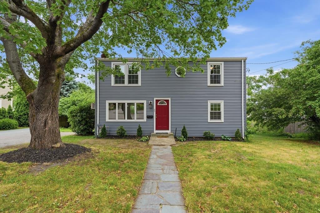25 Julia Road, Weymouth MA 02191