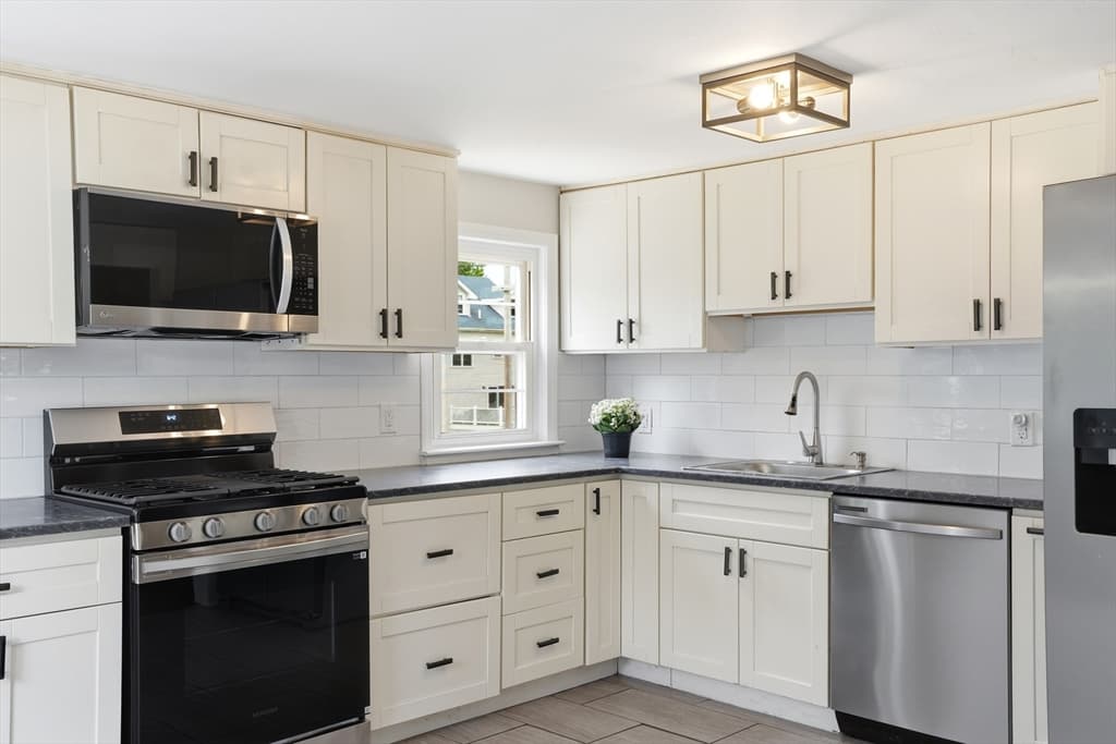 25 Julia Road, Weymouth MA 02191 photo 8