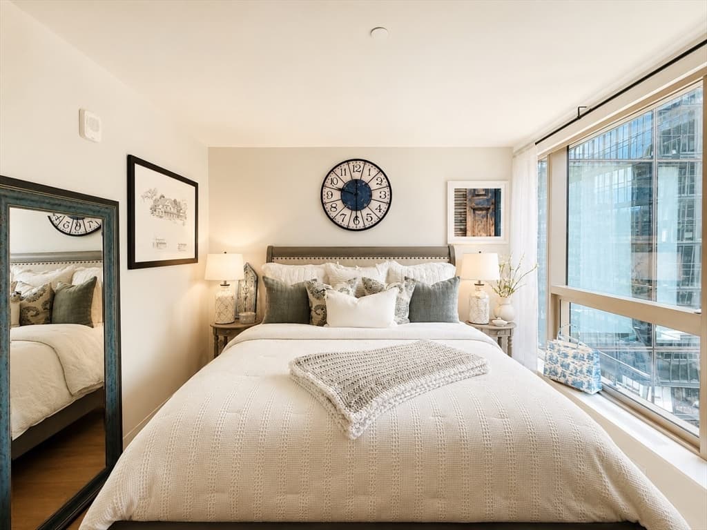 Condominium at 133 Seaport Blvd # 1207, Boston MA 02210, photo 7 of 29