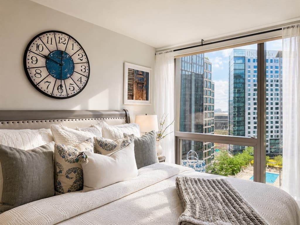 Condominium at 133 Seaport Blvd # 1207, Boston MA 02210, photo 9 of 29