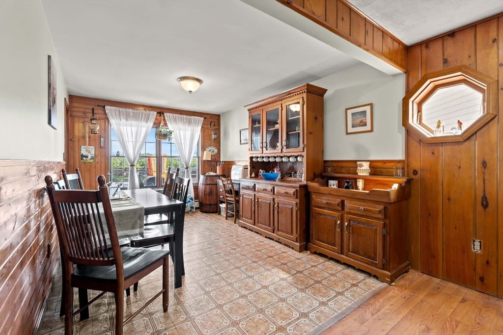 25 Beacon St, Amesbury MA 01913 photo 7