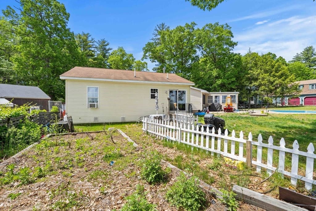 25 Beacon St, Amesbury MA 01913 photo 32