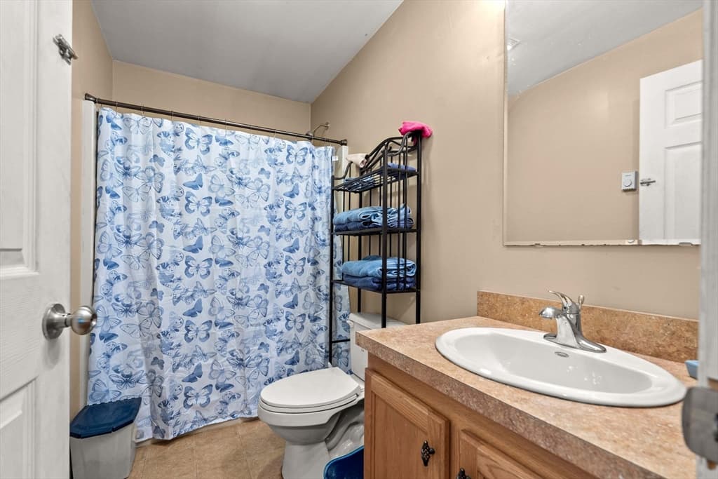 25 Beacon St, Amesbury MA 01913 photo 30