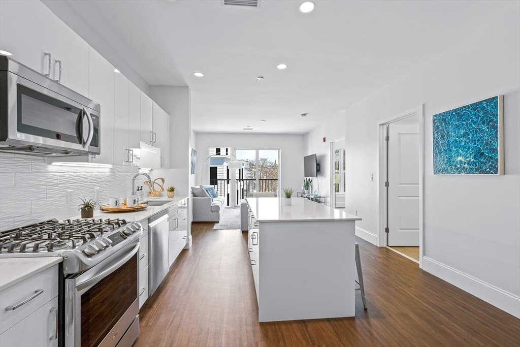 Condominium at 205 Maverick St. # 402, Boston MA 02128, Boston, photo 6 of 35