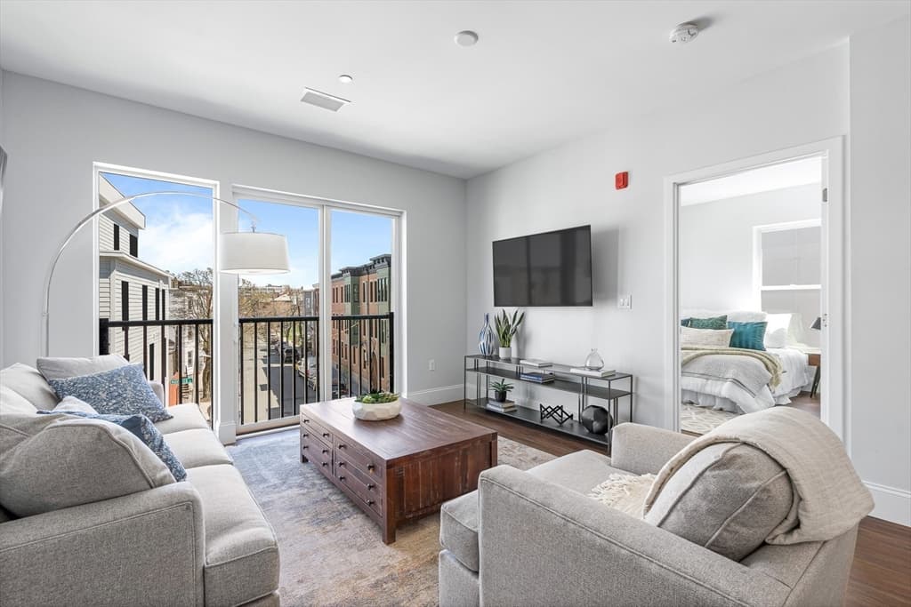 Condominium at 205 Maverick St. # 402, Boston MA 02128, Boston, photo 13 of 35