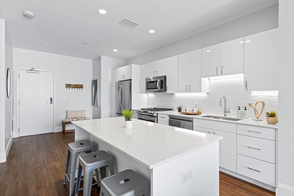 Condominium at 205 Maverick St. # 402, Boston MA 02128, Boston, photo 3 of 35