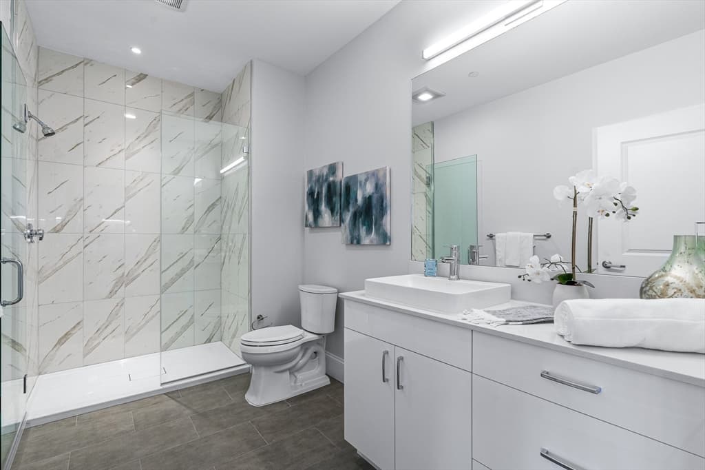 Condominium at 205 Maverick St. # 402, Boston MA 02128, Boston, photo 9 of 35