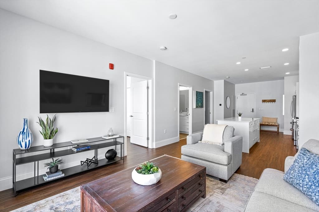 Condominium at 205 Maverick St. # 402, Boston MA 02128, Boston, photo 11 of 35