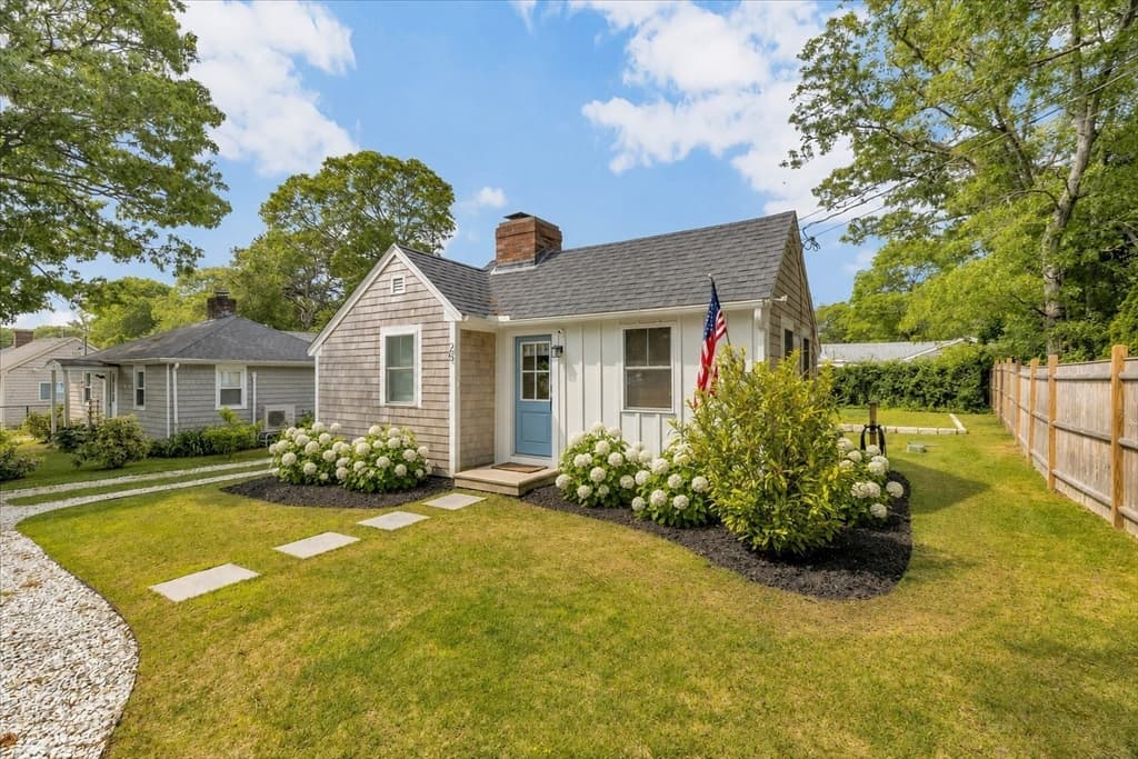 Single Family Residence at 25 Lake Rd E, Yarmouth MA 02673, photo 35 of 35