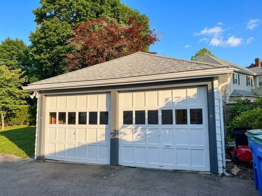 Multi Family at 104-106 Payson Rd, Belmont MA 02478, Belmont, photo 6 of 13
