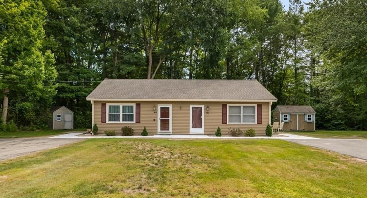 44 Old Forge Rd # 44, Bridgewater MA 02324