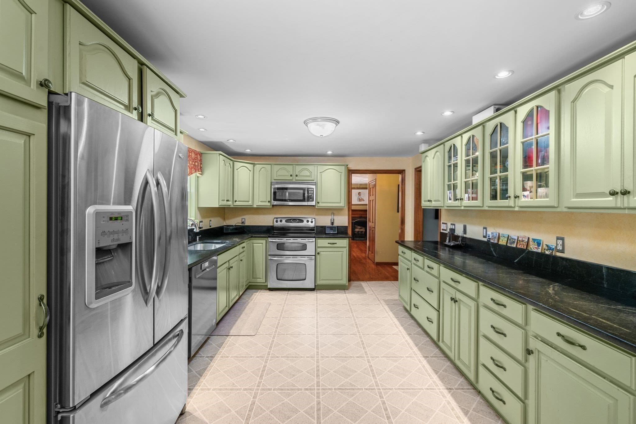 Single Family Residence at 11 Rocky Woods Rd, Groveland MA 01834, photo 17 of 42