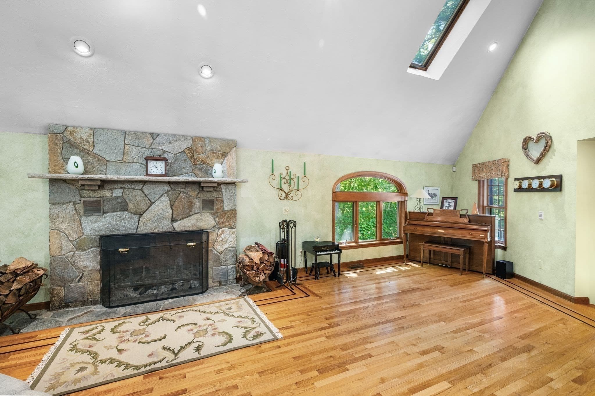Single Family Residence at 11 Rocky Woods Rd, Groveland MA 01834, photo 7 of 42