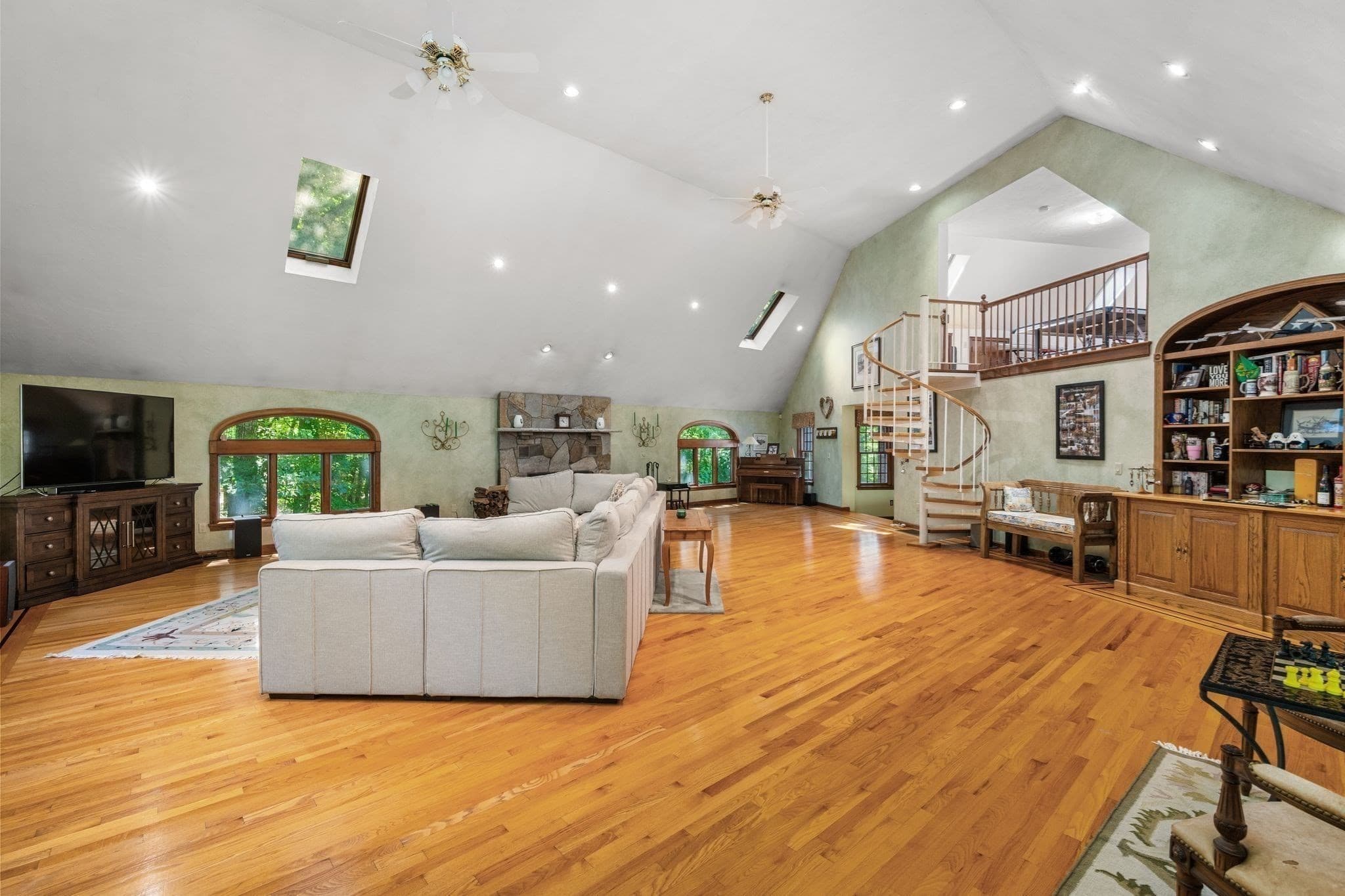 Single Family Residence at 11 Rocky Woods Rd, Groveland MA 01834, photo 8 of 42