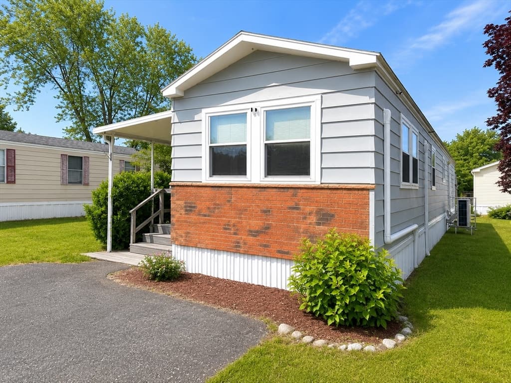 9 Madeline St, Wareham MA 02538 photo 2
