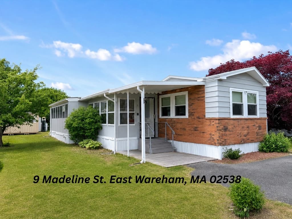 9 Madeline St, Wareham MA 02538