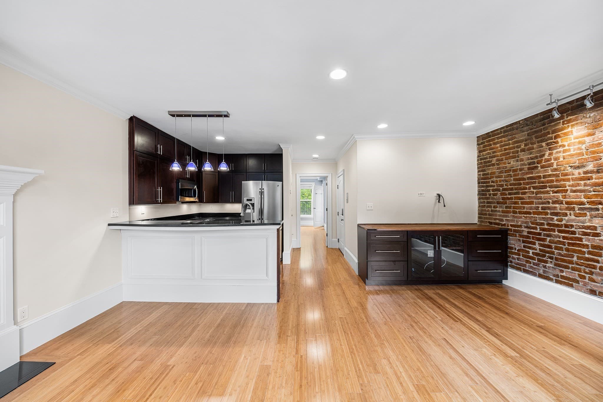 Condominium at 32 Rutland Sq # 3, Boston MA 02118, photo 12 of 30