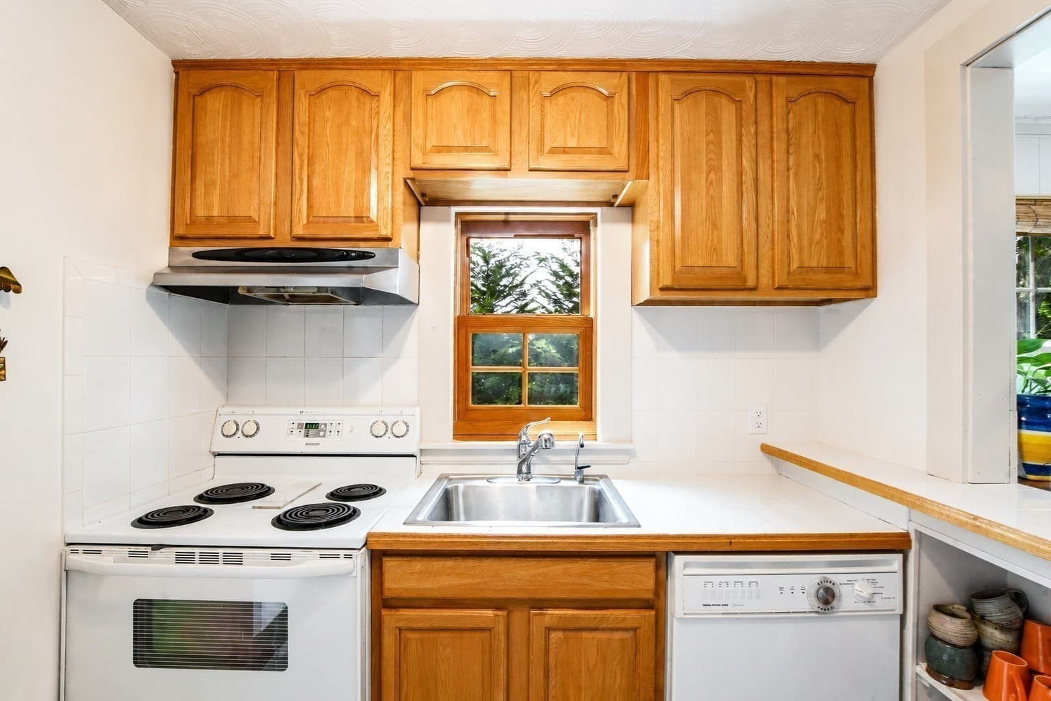 Single Family Residence at 5 Hamlin Avenue, Falmouth MA 02540, photo 13 of 34