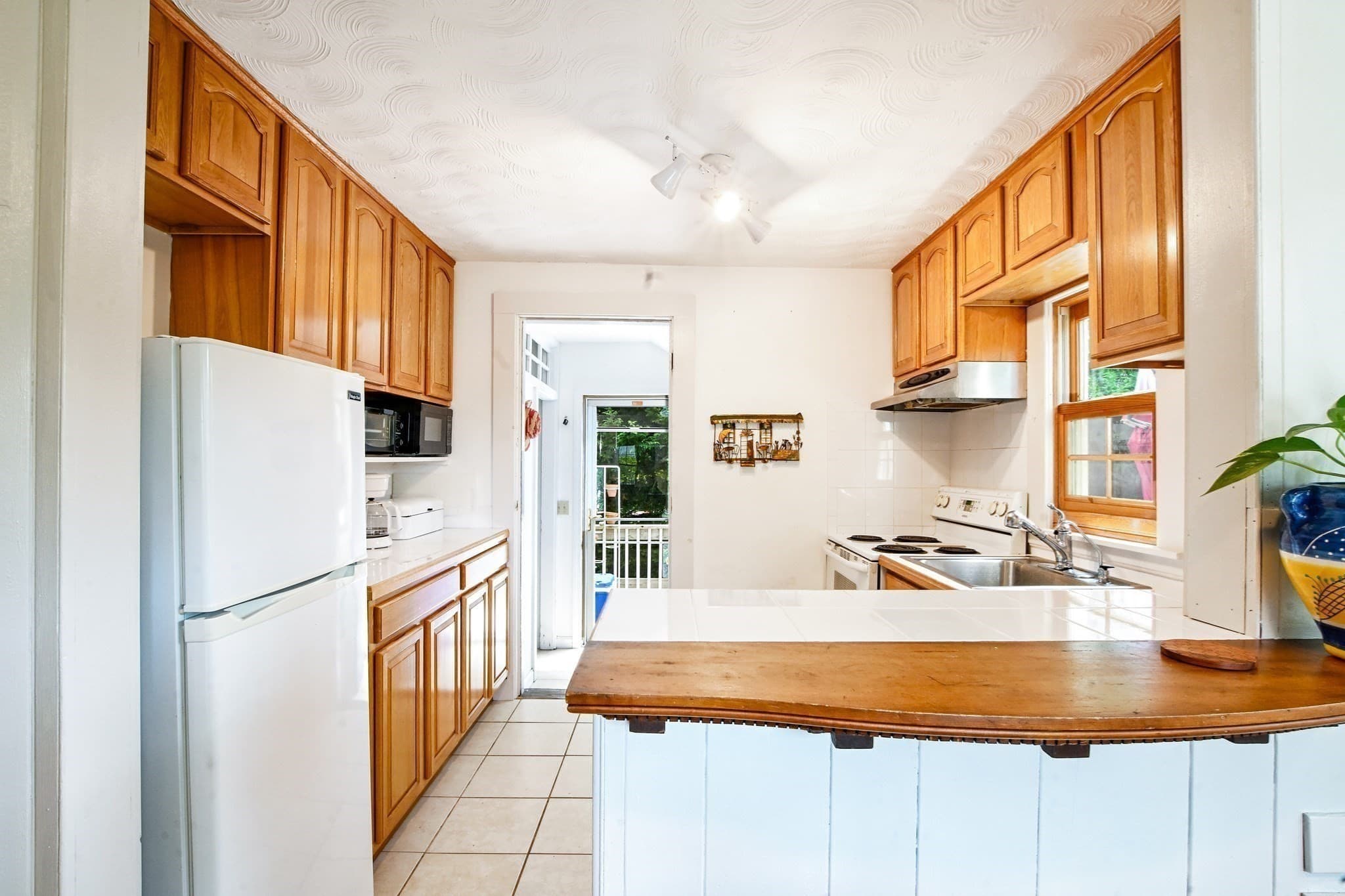 Single Family Residence at 5 Hamlin Avenue, Falmouth MA 02540, photo 11 of 34
