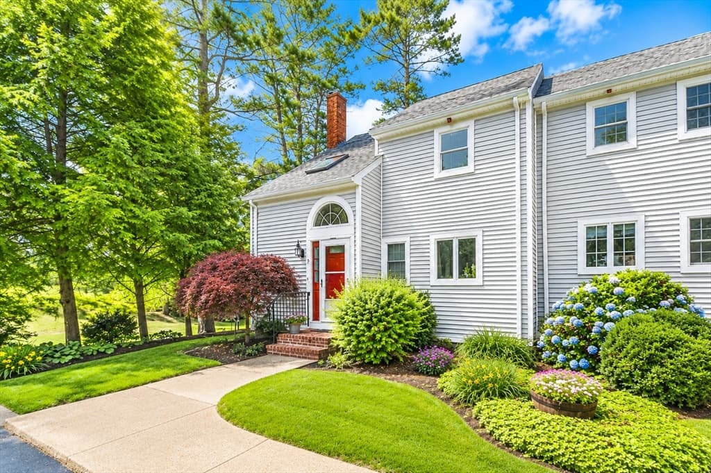 241 Carver Road # 8, Plymouth MA 02360